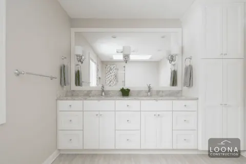 Bathroom with glass shower in Santa Clara, photo 3