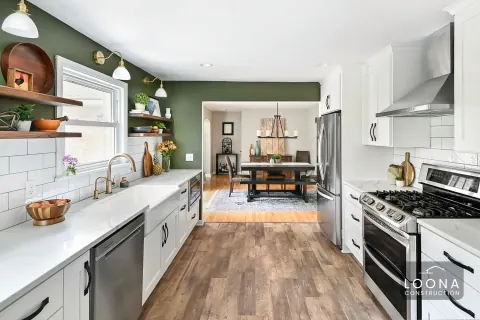 Green kitchen in Union City, photo 1