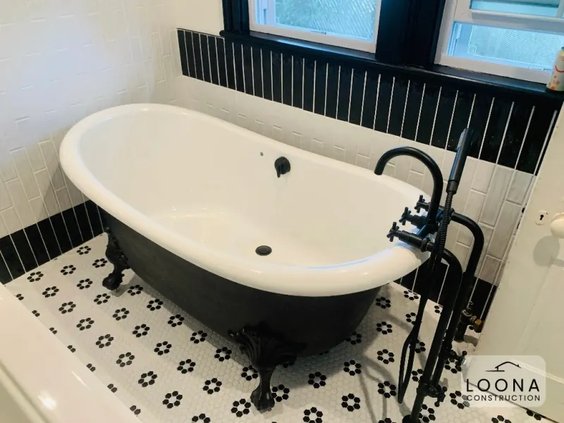 Vintage-style bathroom, Oakland