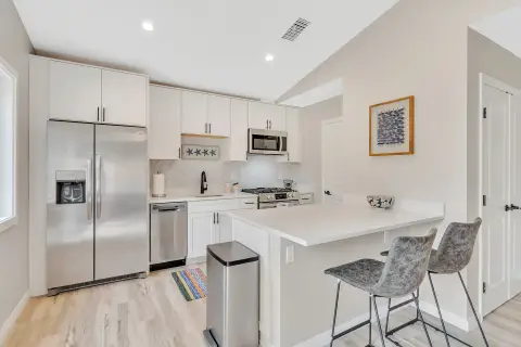 2-bedroom rental ADU in Mountain View, photo 4