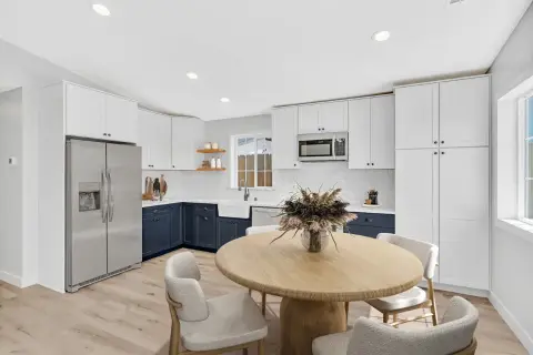 2-bedroom ADU with 3-car garage in San Mateo, photo 3